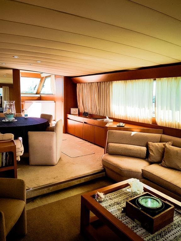 Yacht Diva Hotel en barco