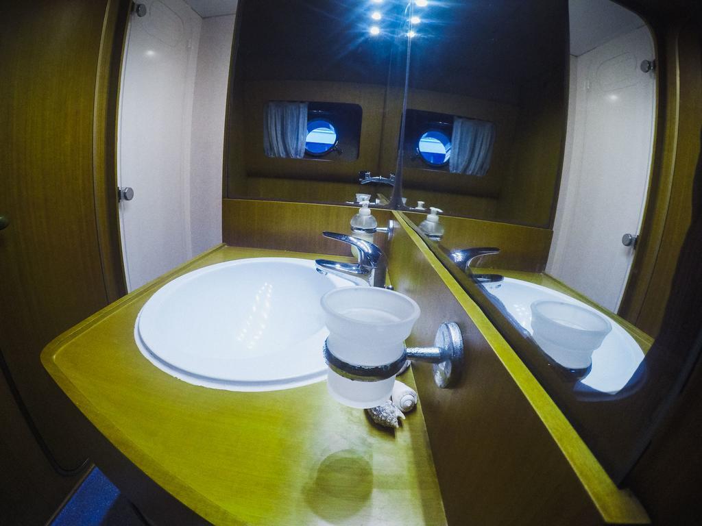 Hotel en barco Yacht Diva